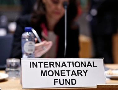 Η Αθήνα απαντά στο ΔΝΤ: «Υπερβολικά απαισιόδοξες» οι μακροπρόθεσμες προβλέψεις - Ενστάσεις για τον κατώτατο μισθό